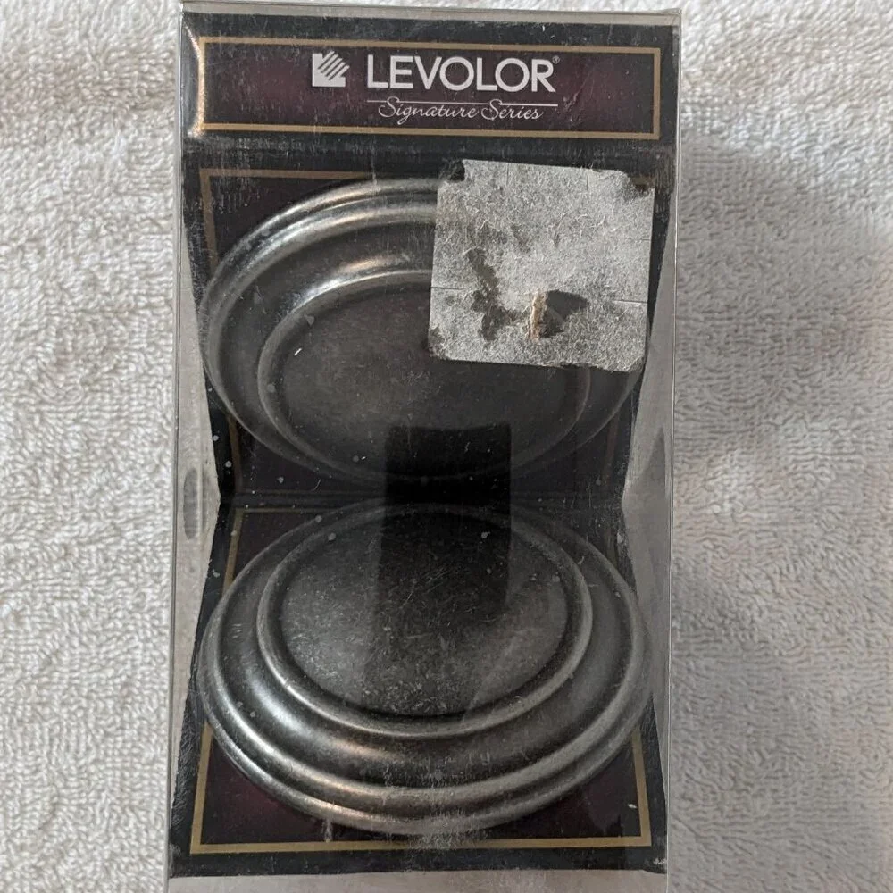 LEVELOR; Pair of Medallion Curtain Holdbacks; Silver Pewter, New